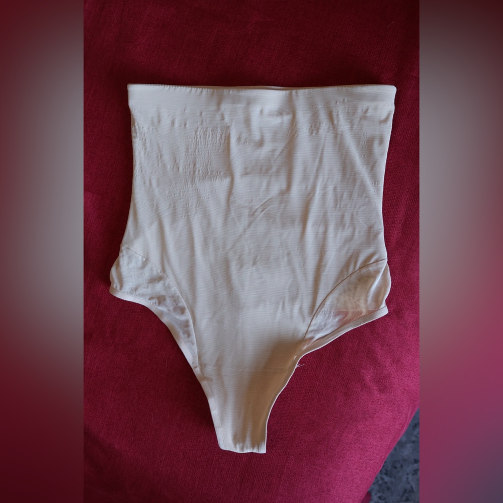 High-Waisted Cream Shapewear